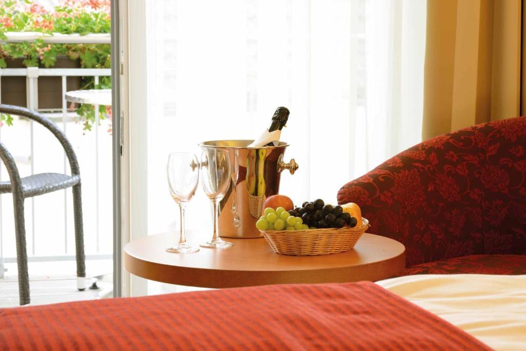 Flair Hotel Stadt Höxter Oda fotoğraf